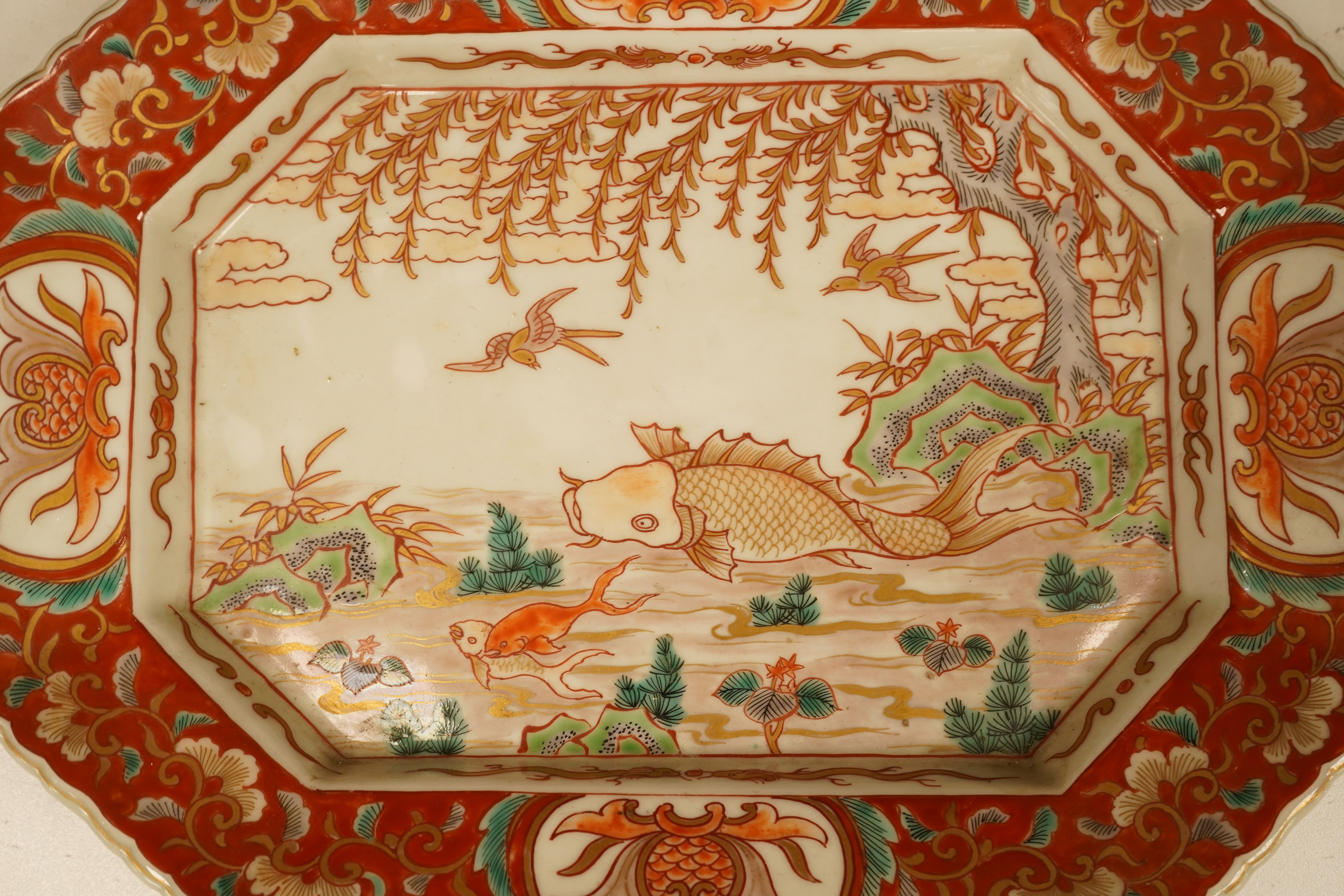 A Japanese Imari octagonal 'fish' dish, late 19th century, 32cm wide